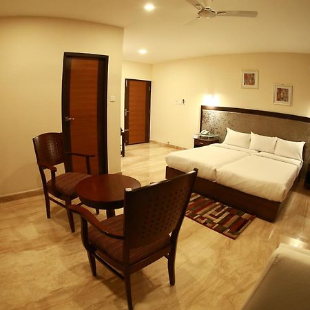 D Breeze Suites Devanahalli Экстерьер фото