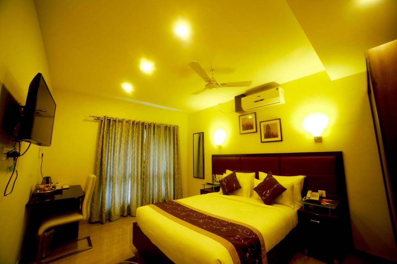 D Breeze Suites Devanahalli Номер фото