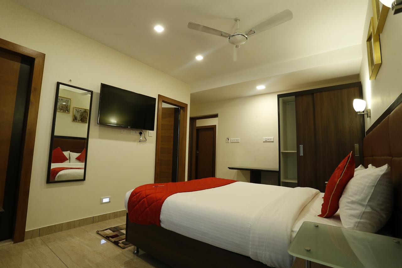 D Breeze Suites Devanahalli Экстерьер фото